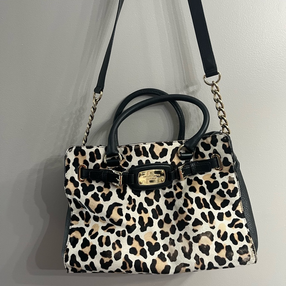Micheal Kors Leopard Purse